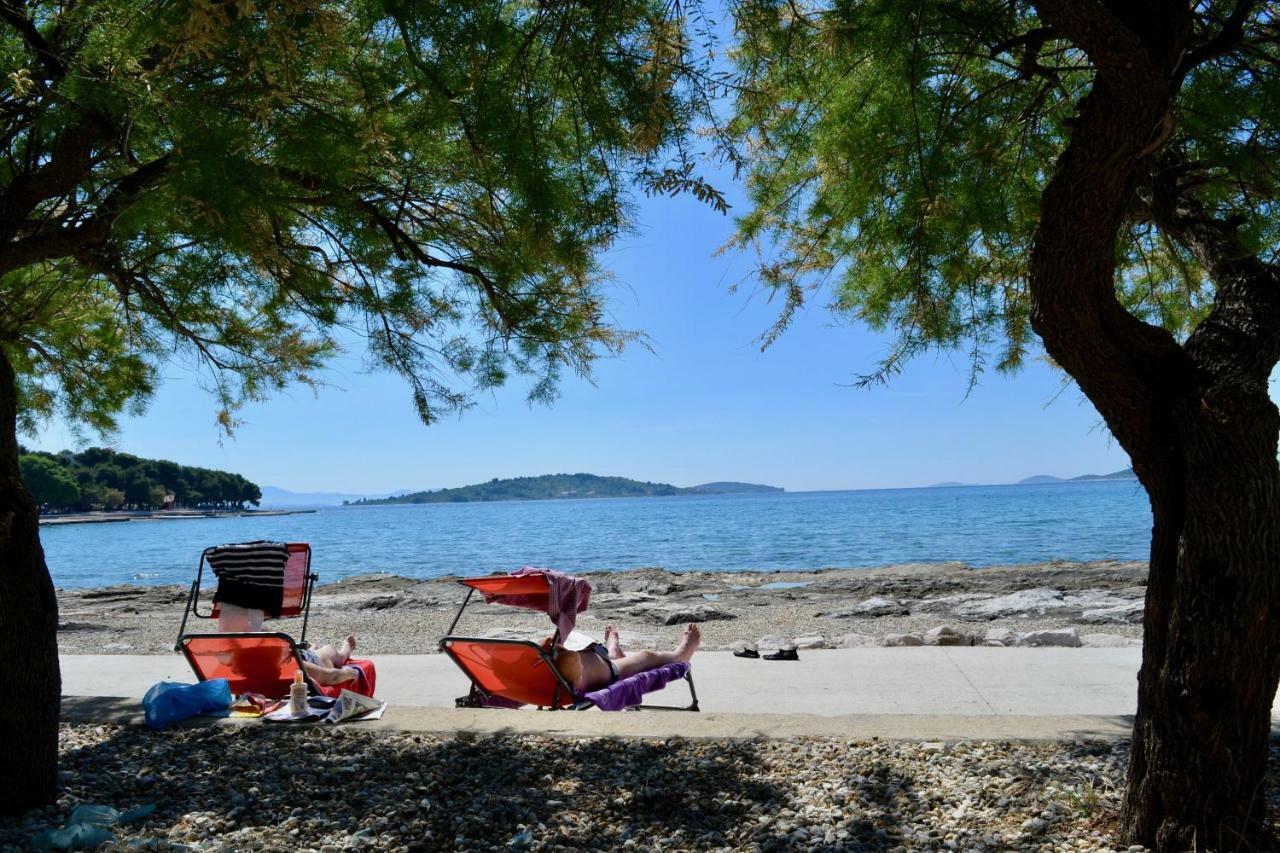 Iva Apartmani Vodice Rum bild