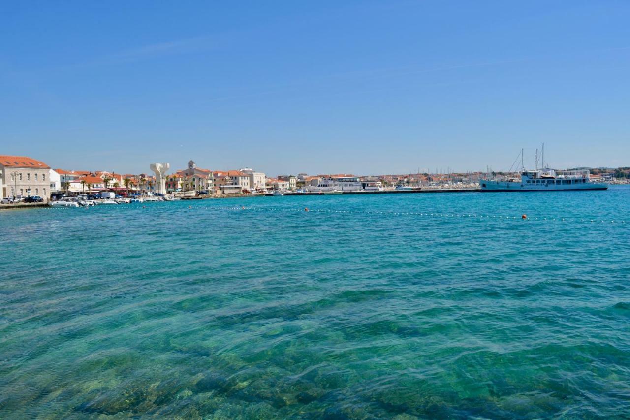 Iva Apartmani Vodice Exteriör bild