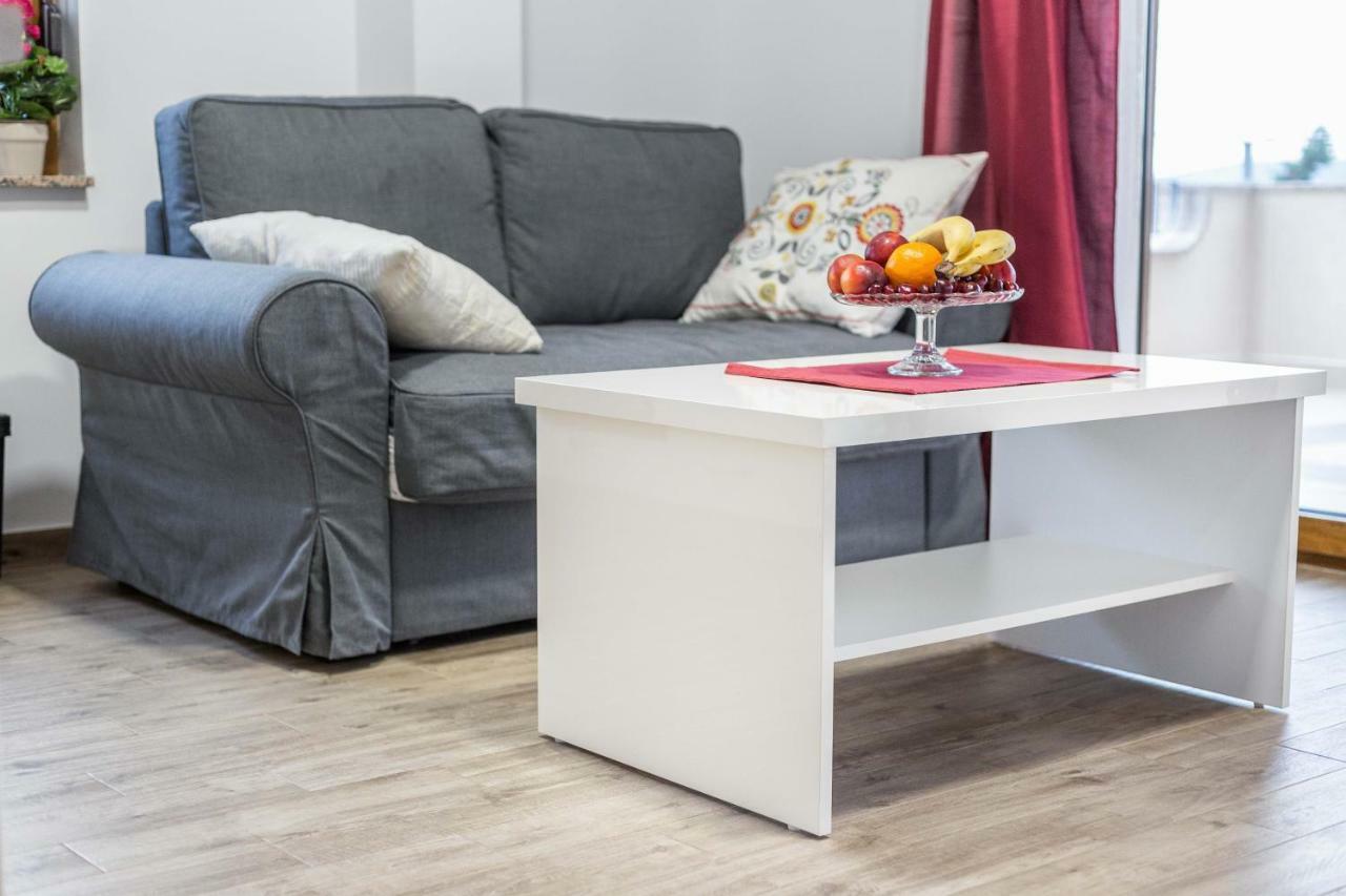 Iva Apartmani Vodice Exteriör bild