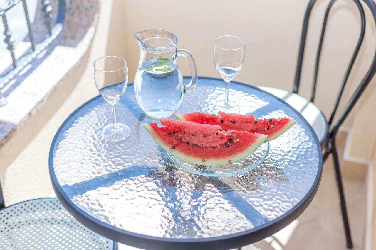 Iva Apartmani Vodice Exteriör bild