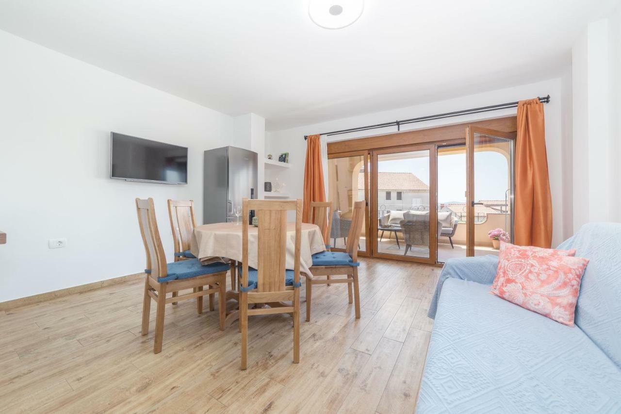 Iva Apartmani Vodice Exteriör bild